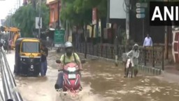 Assam: Heavy rainfall batters Guwahati, normal life disrupted